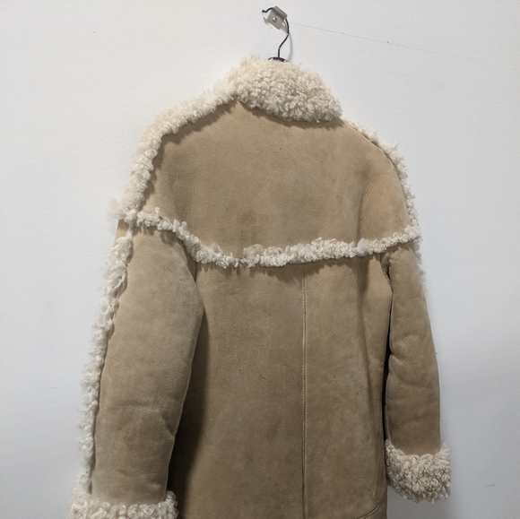 CHARITY FUNDRAISER - Authentic lambskin women's coat size small / medium - Picture 6 of 17
